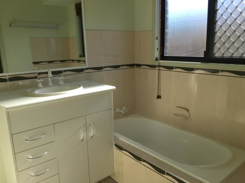 85 Leamington Street, Berserker QLD 4701